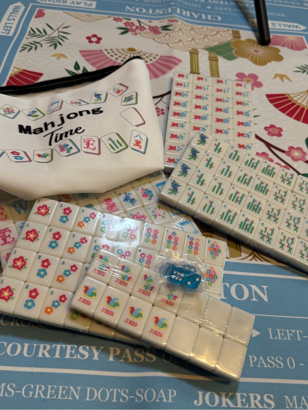 Floral Mahjong Set - White and Blue NEW